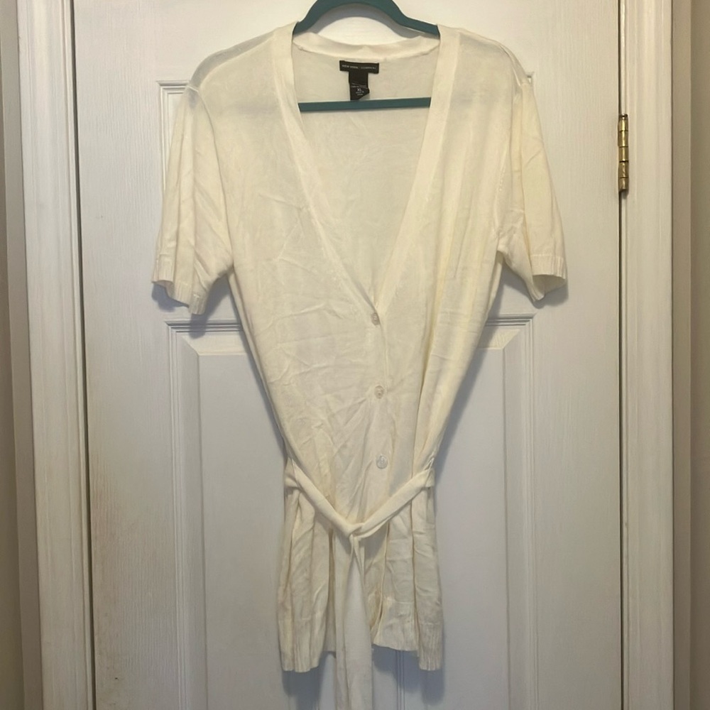 Ivory off white short sleeved cardigan New York & Company size XL